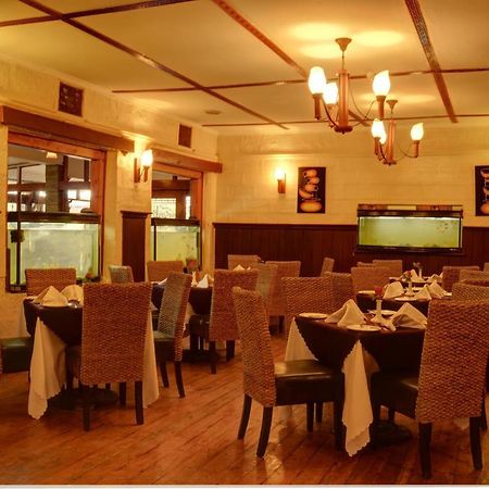 The White Rhino Hotel Nyeri Bagian luar foto