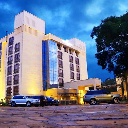 The White Rhino Hotel Nyeri Bagian luar foto