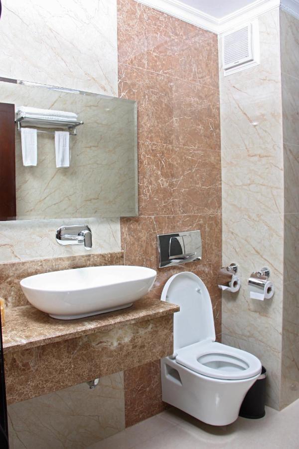 The White Rhino Hotel Nyeri Bagian luar foto