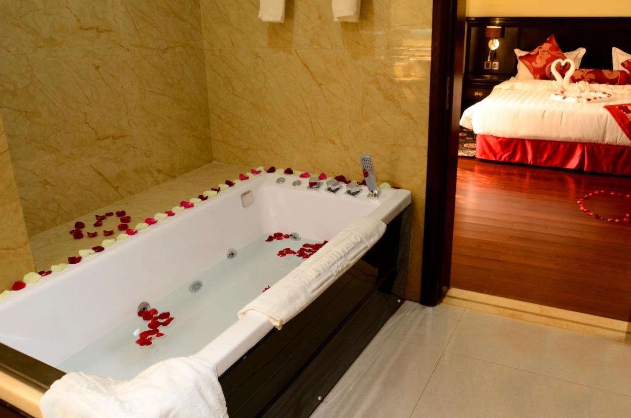 The White Rhino Hotel Nyeri Bagian luar foto