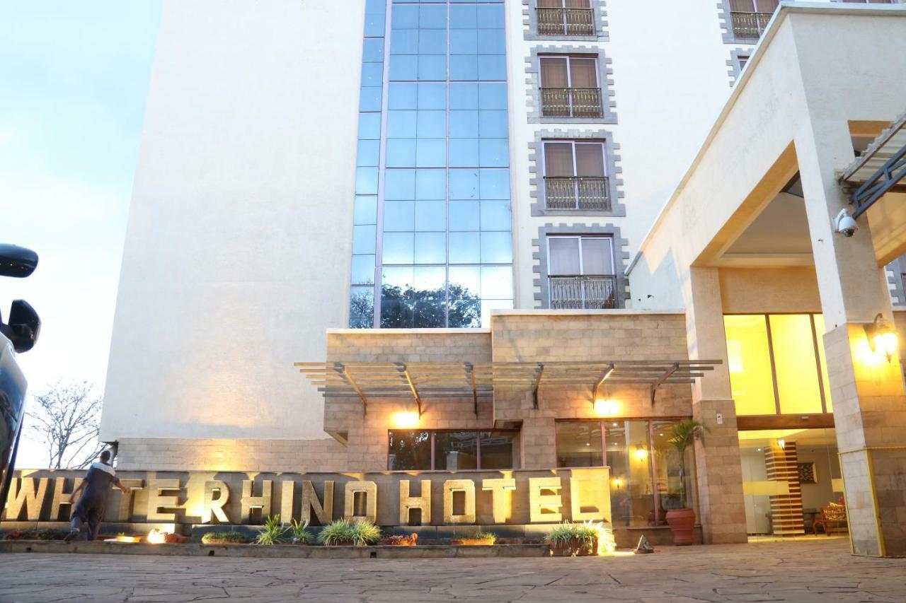 The White Rhino Hotel Nyeri Bagian luar foto