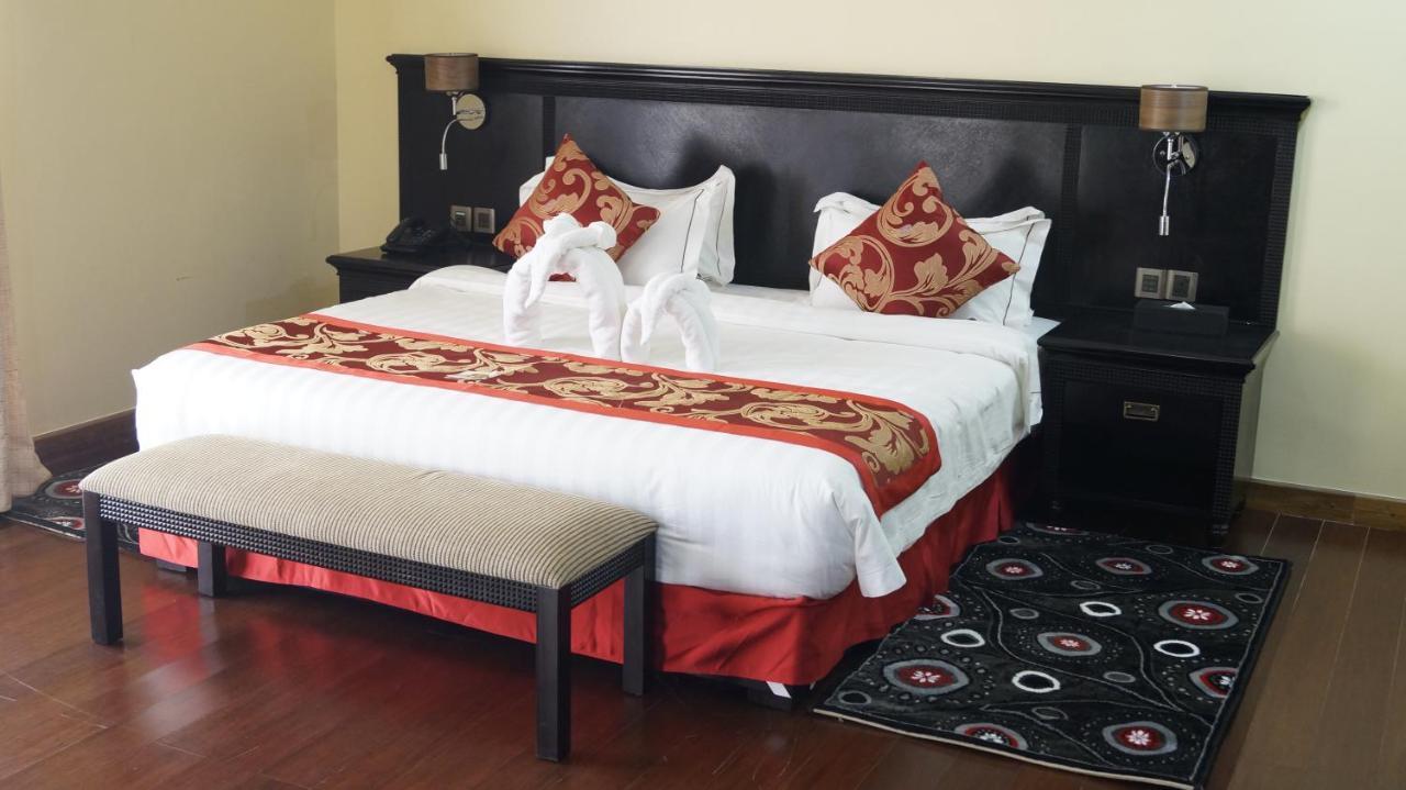 The White Rhino Hotel Nyeri Bagian luar foto