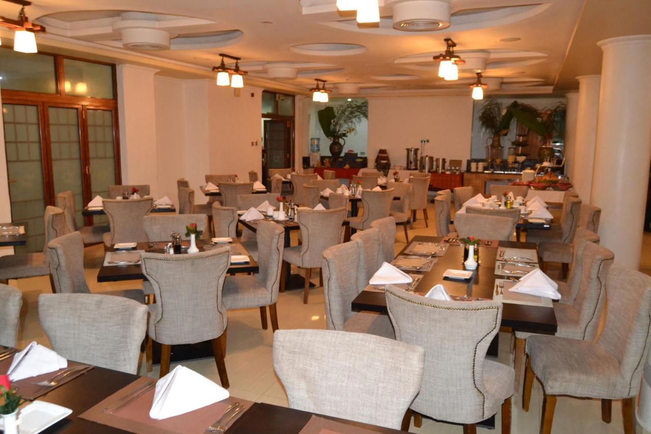 The White Rhino Hotel Nyeri Bagian luar foto