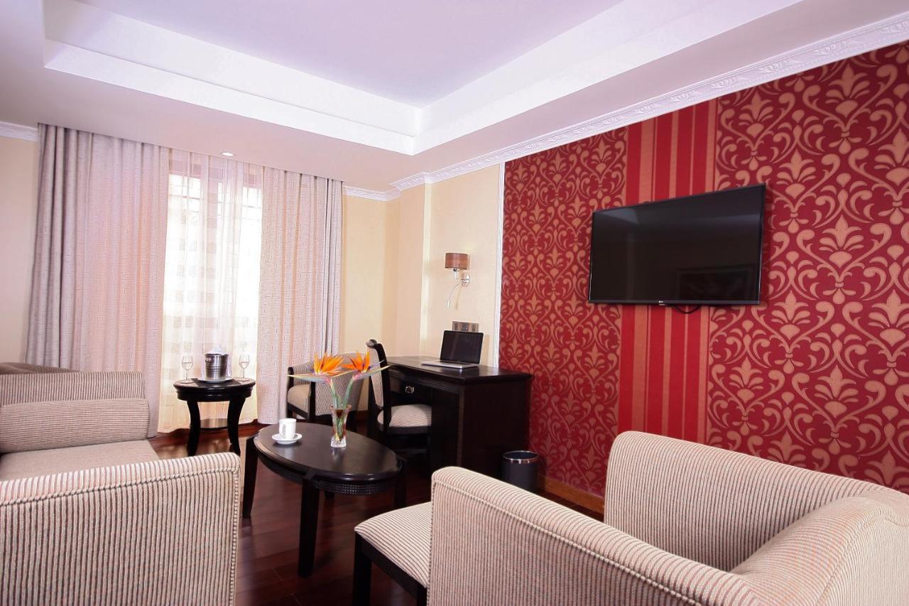 The White Rhino Hotel Nyeri Bagian luar foto